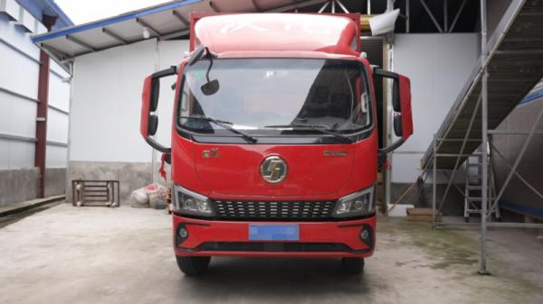 稳、快、省!陕汽德龍G300硬核护航,卡友邹师傅驶入中年新赛道